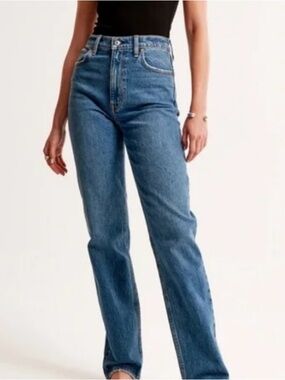 Abercrombie Curve Love The ‘90s Straight Ultra High Rise Jeans